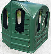 Horse feeders